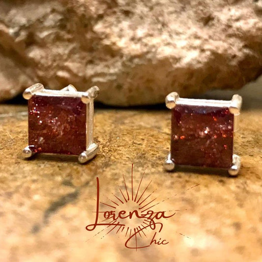 7,5x7,5 mm - Plata 925 y Cuarzo Rojo